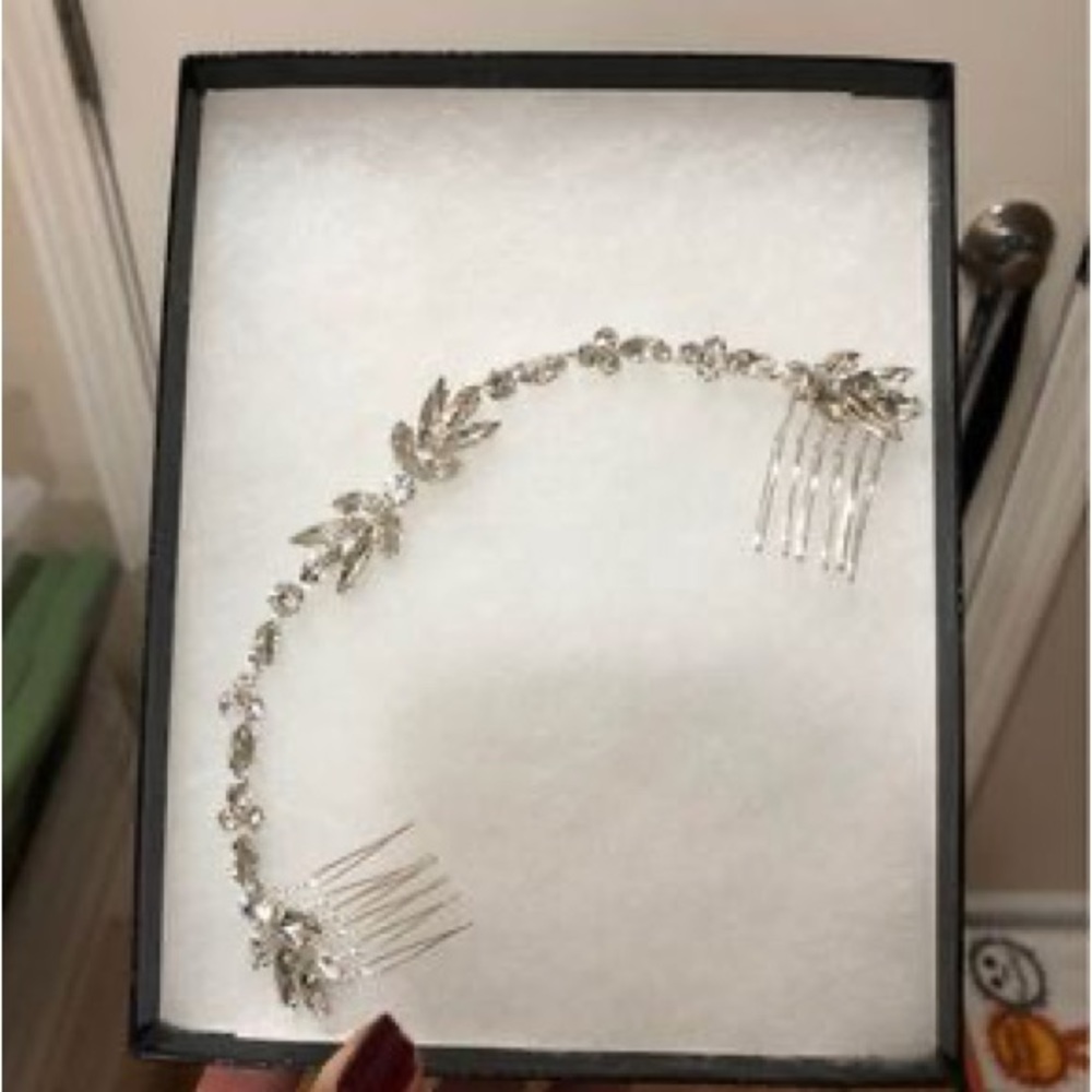 Crystal Halo Comb Hair Accessory